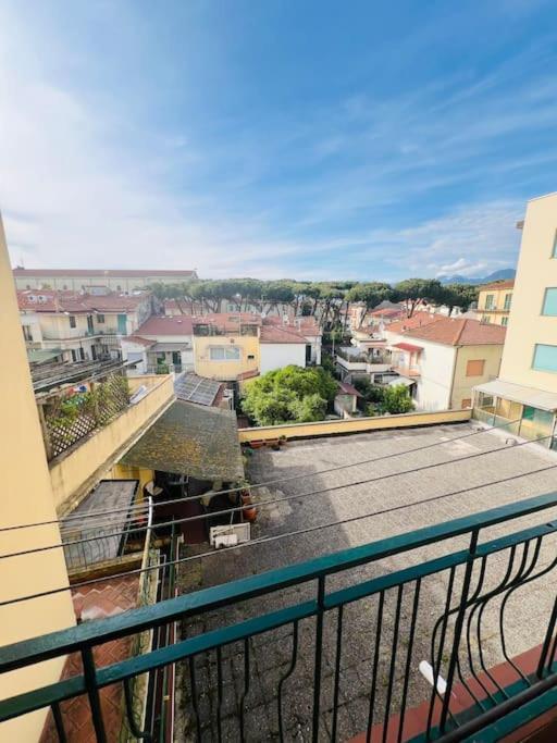 Apartamento Casa Al Mare Valentina Viareggio Exterior foto